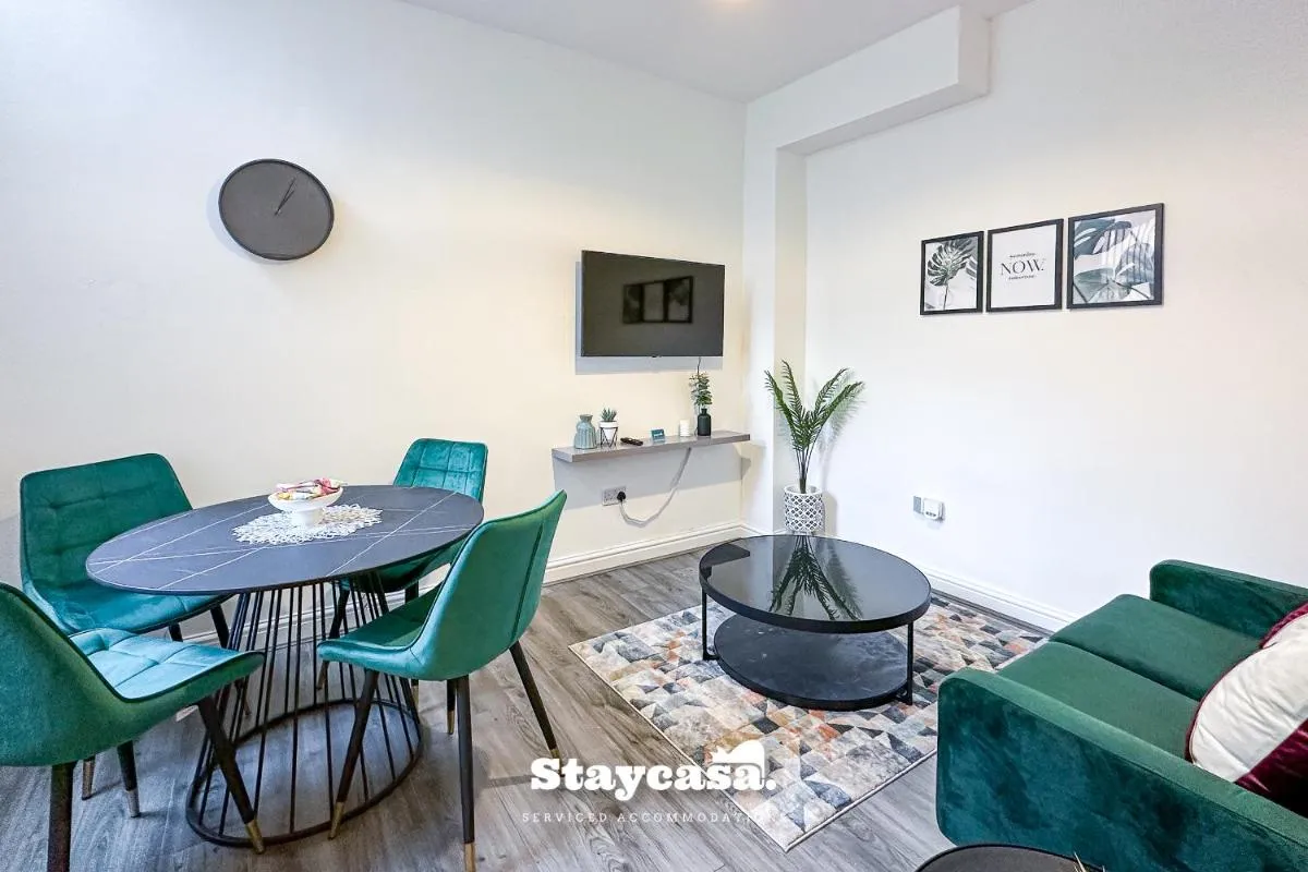 Image 2 of Stylish Ensuite Room – Superfast Wi-fi 250mbps