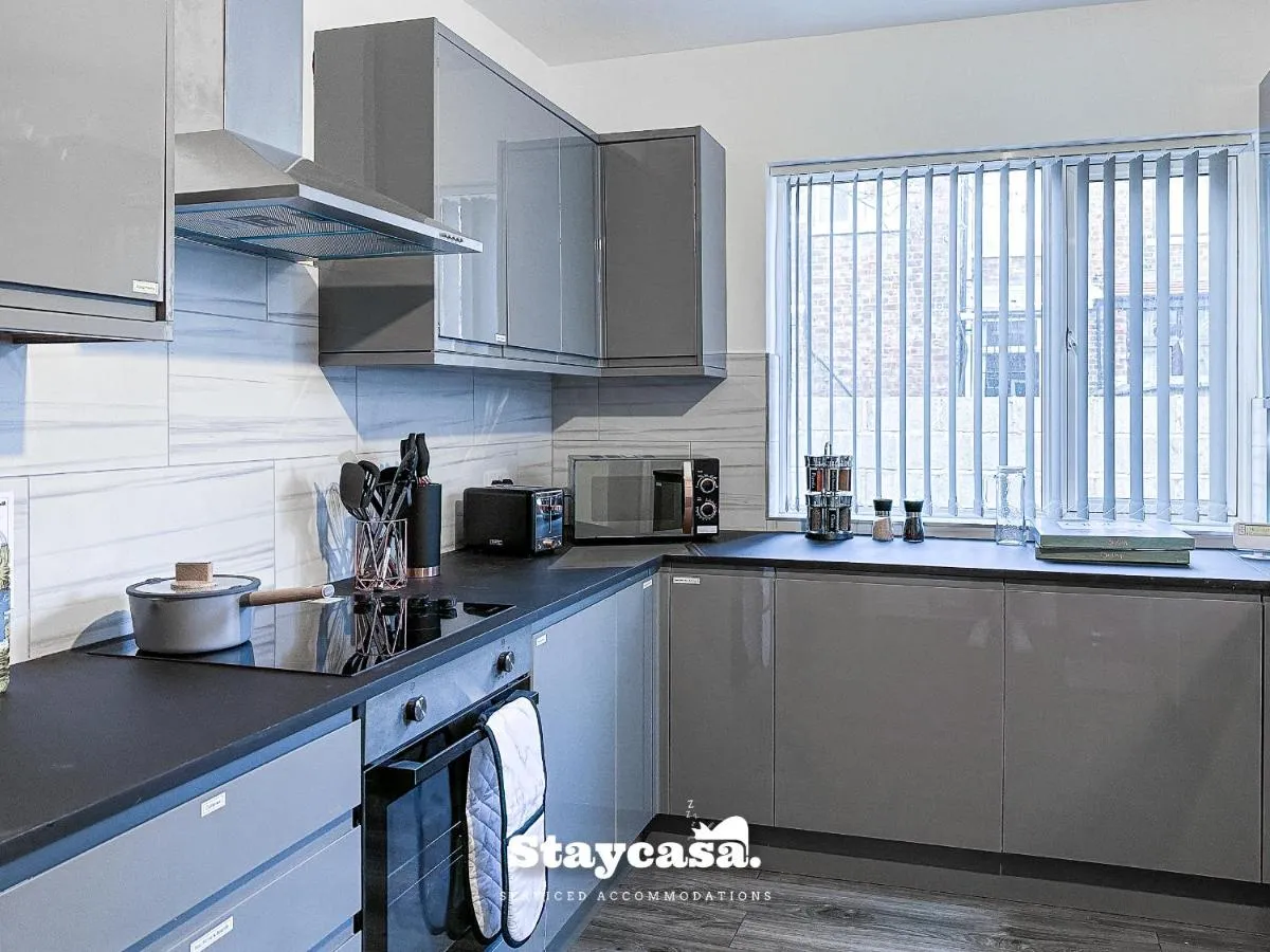 Image 4 of Stylish Ensuite Room – Superfast Wi-fi 250mbps