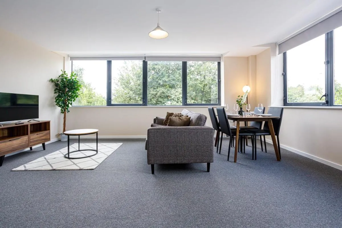 Image 1 of Stylish and Bright 2 Bedroom Apartment Manchester