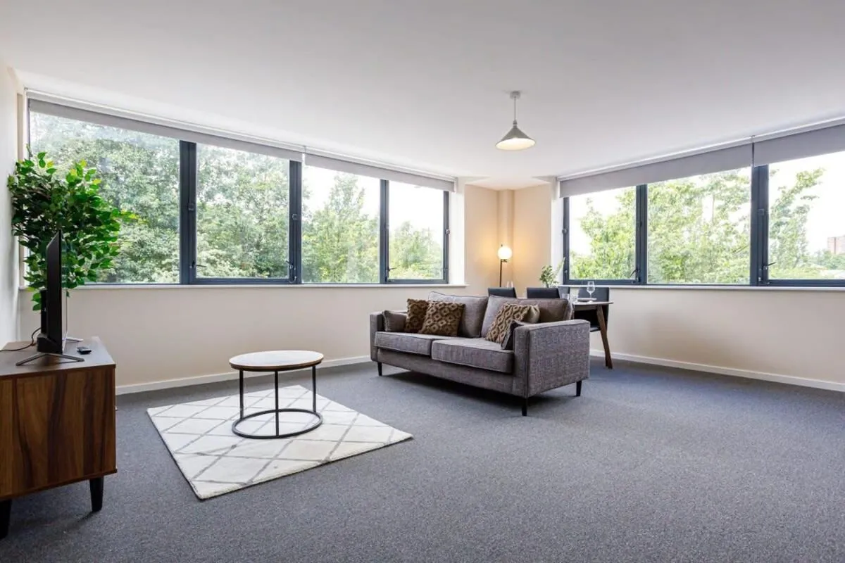 Image 6 of Stylish and Bright 2 Bedroom Apartment Manchester