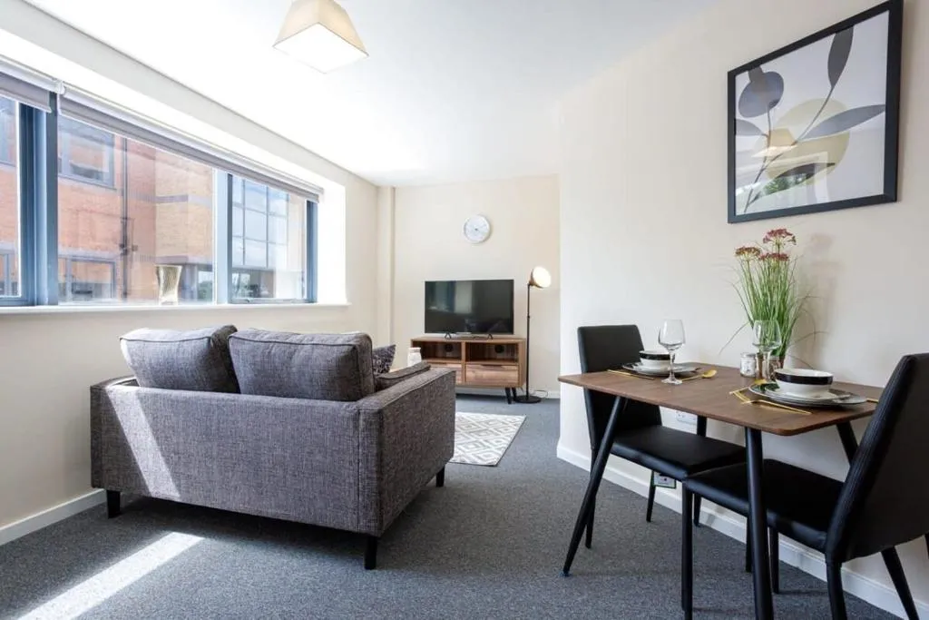 Image of Stylish and Modern 1 Bedroom Apartment Manchester