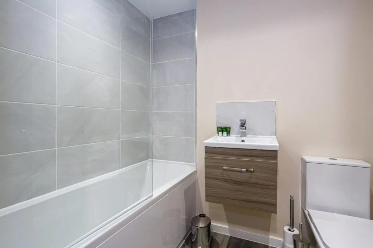 Image 4 of Stylish and Modern 1 Bedroom Apartment Manchester