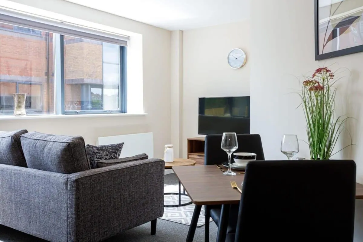 Image 6 of Stylish and Modern 1 Bedroom Apartment Manchester