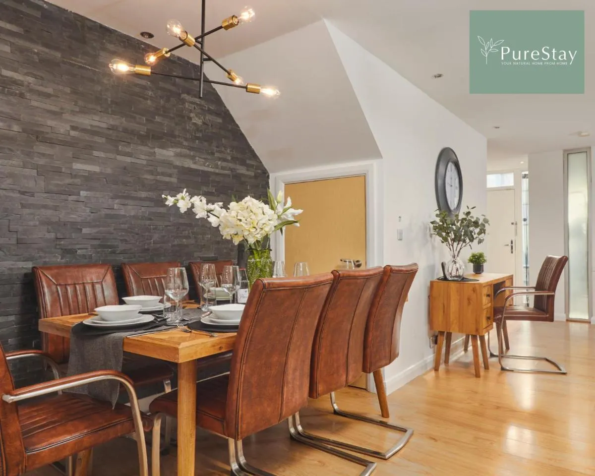Image 5 of Superb House By PureStay Serviced Accommodation Manchester With Free Parking