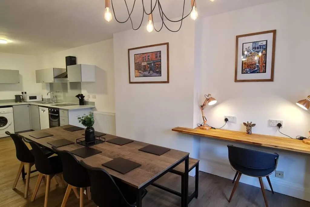 Image 2 of The Lyric Apartment in the Northern Quarter – Rest&Recharge in Manchester