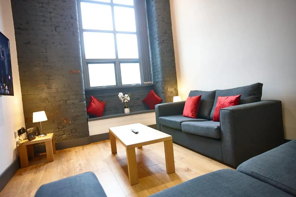 Image of The Peridot Suite
