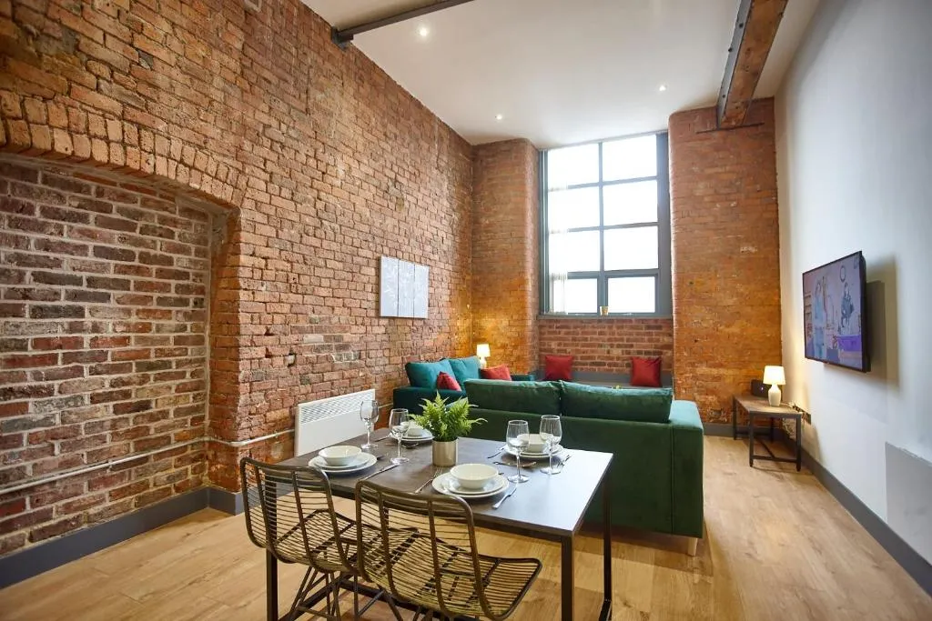 Image of The Ruby Suite