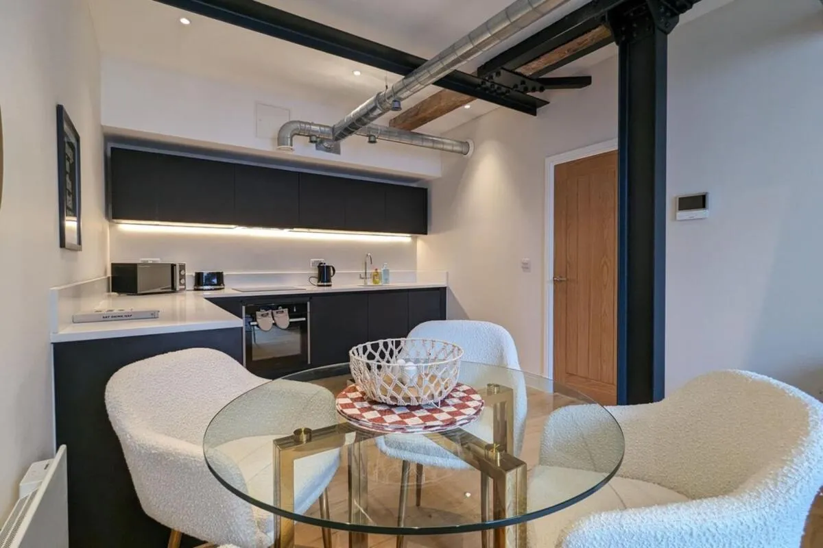 Image 6 of The Sunshade Suite Grade 2 Ancoats