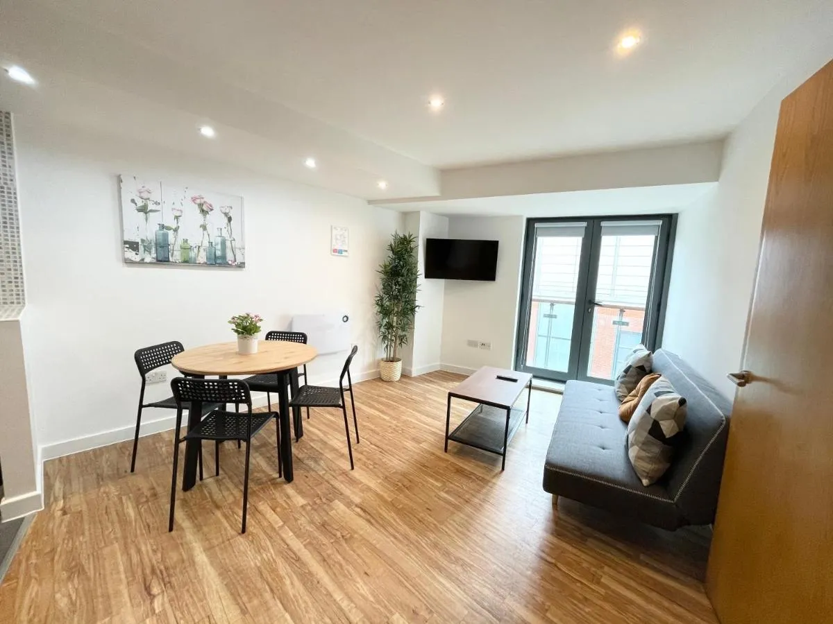 Image 6 of The Works-Fresh 2bed in centre, opposite Arndale.