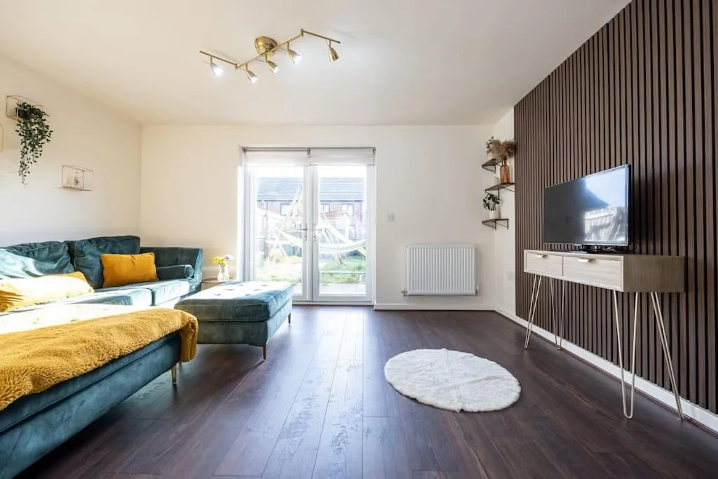 Image 6 of Trox Home