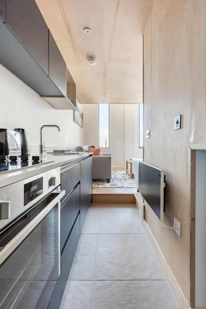 Image 4 of Two Bedrooms Exquisite En-Suite Apartment Deansgate