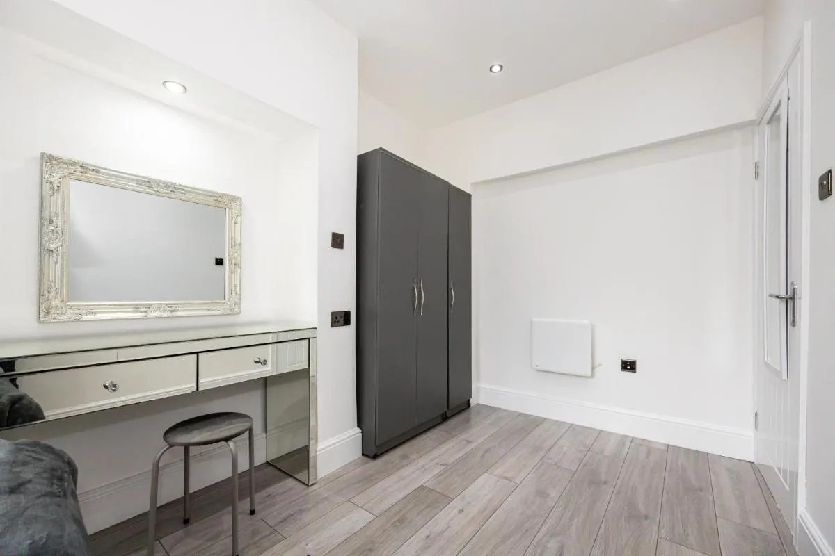 Image 5 of WestPoint Luxury Apartment