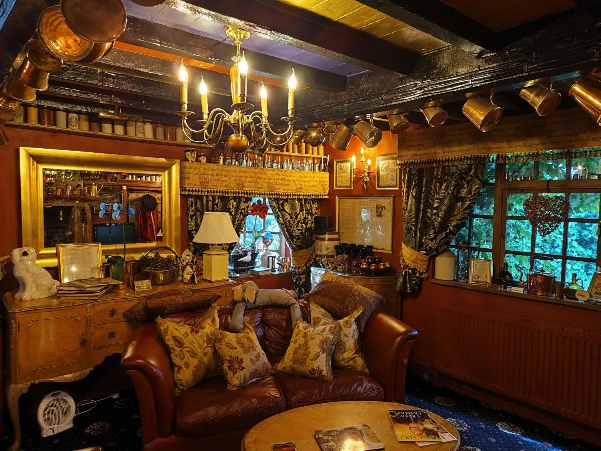 Image 6 of Wizards Thatch Luxury Suites